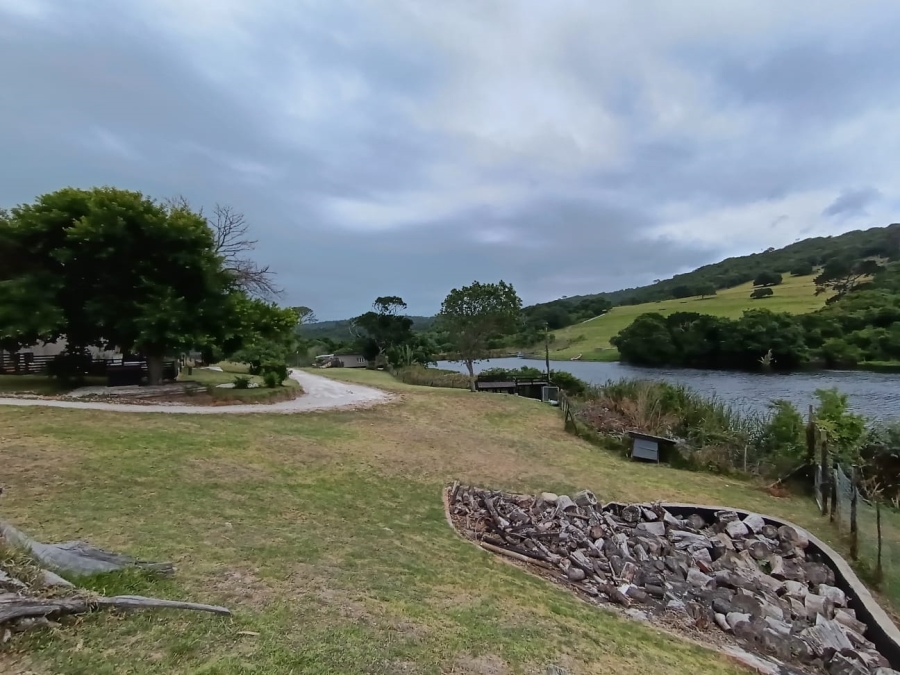 Commercial Property for Sale in Colleen Glen Eastern Cape